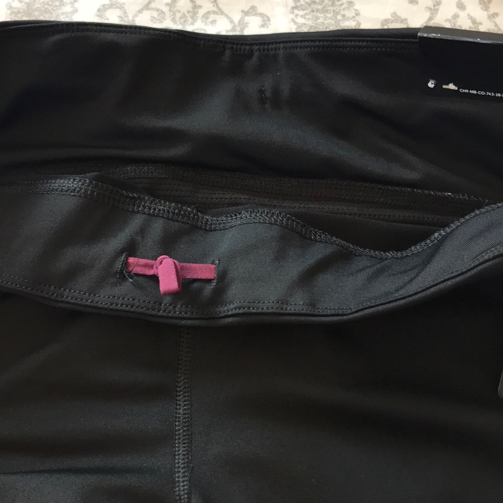 🌻 NWT Champion Running Capris 20” - Picture 3 of 5